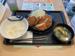 31E2BFC7-A34C-4CAF-BF09-F7469E077B75.jpeg