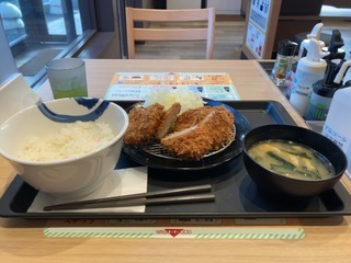 3FF6616C-F758-46DC-BE8E-CEB4116C6718.jpeg