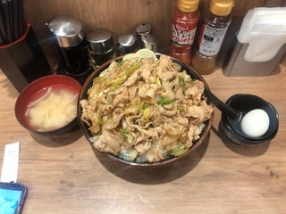 1月6日昼食 伝説のすた丼屋 増し増しトリプル生姜丼 ライトベイダー Lightvader のグルメ日記